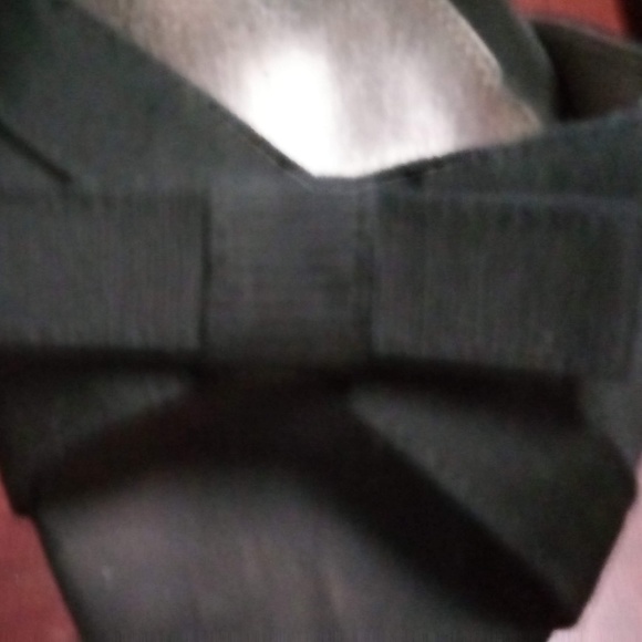 Mossimo Peau de Soie Heels - Picture 3 of 4